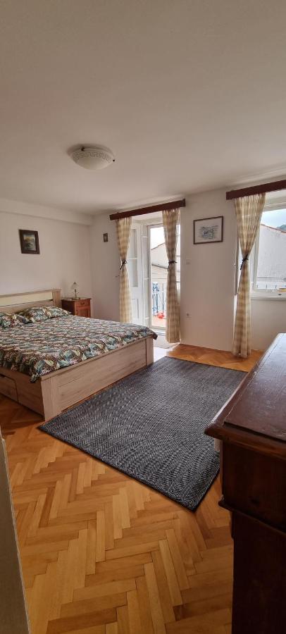 Sea La Vie Apartment Valun Bagian luar foto