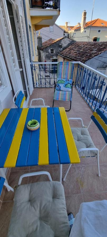 Sea La Vie Apartment Valun Bagian luar foto