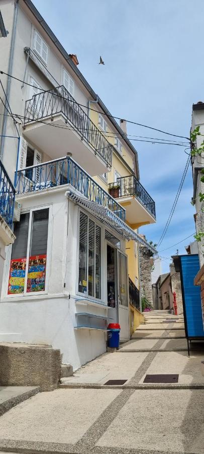 Sea La Vie Apartment Valun Bagian luar foto